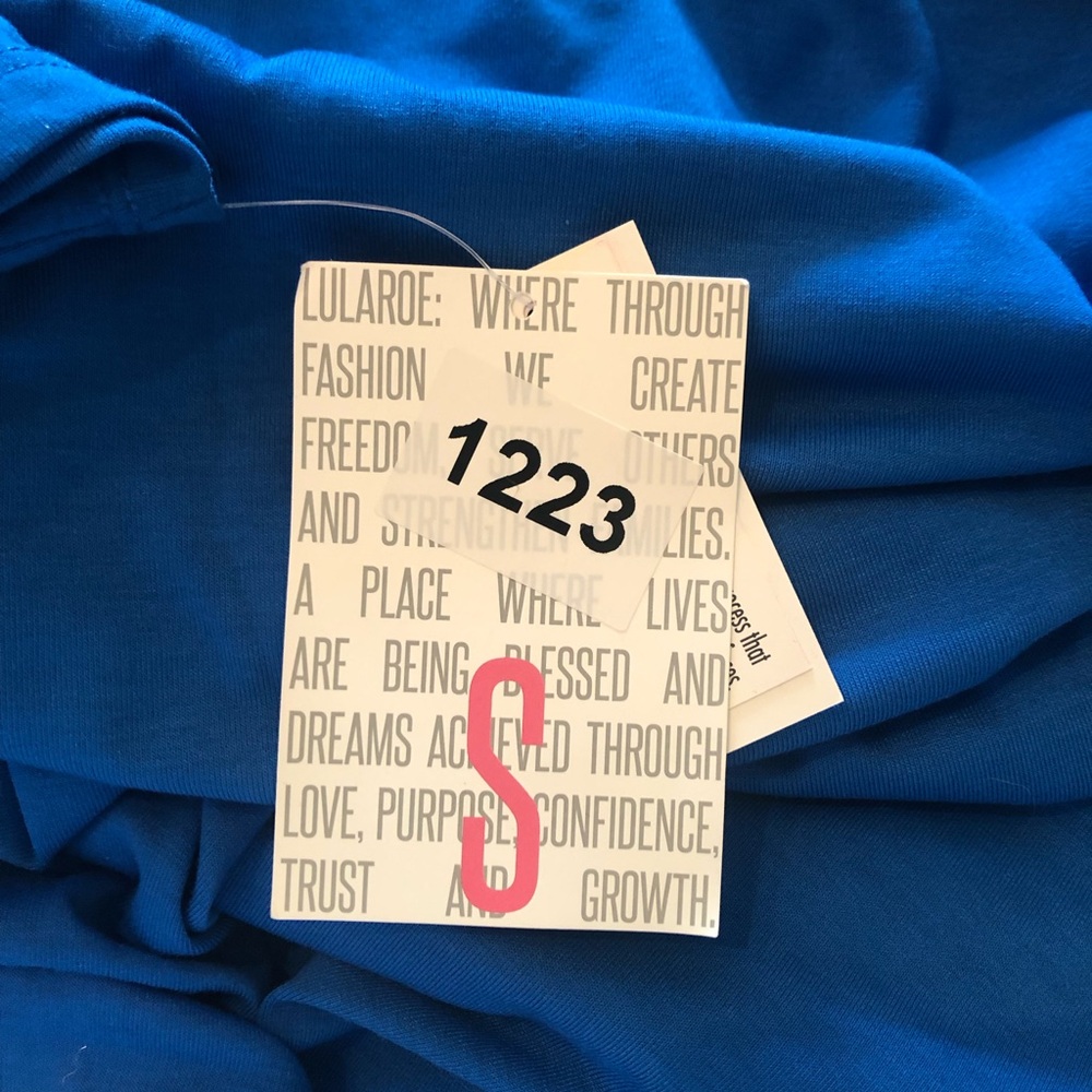 LuLaRoe Blue Irma Tunic - Picture 5 of 5
